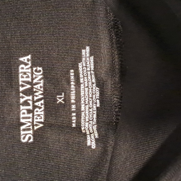 Simply Vera Wang Black Leggings. NWT - Picture 3 of 4